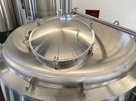 Beverage Storage and Buffer Tank