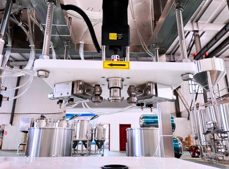 ISO Certified Can Filling and Capping Machine