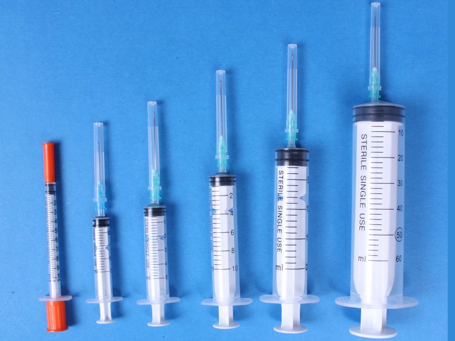 Disposable medical Syringe 