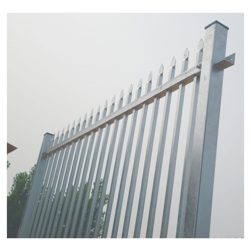 STEEL PICKET FENCE 2