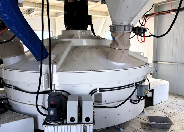 LAR_Refractory Paddle Mixer