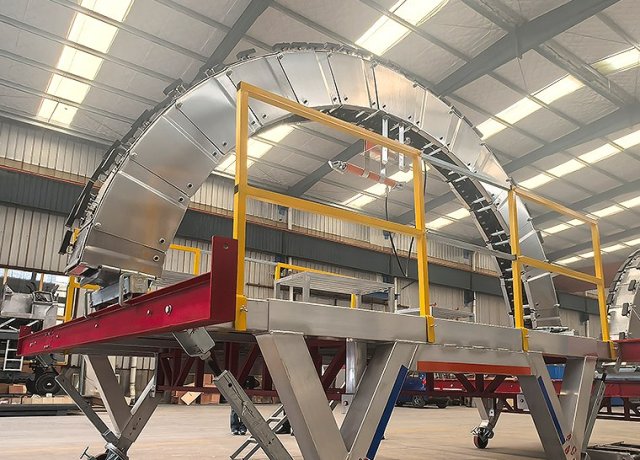 LAR_Kiln Brick Lining Machine Manufacturer