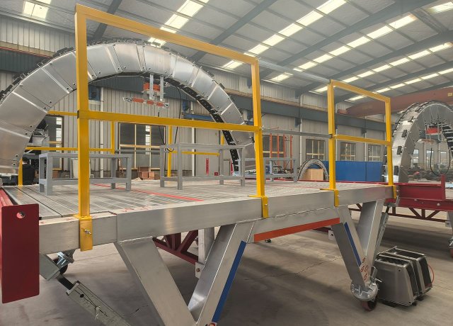 LAR_Hydraulic Brick Lining Factory